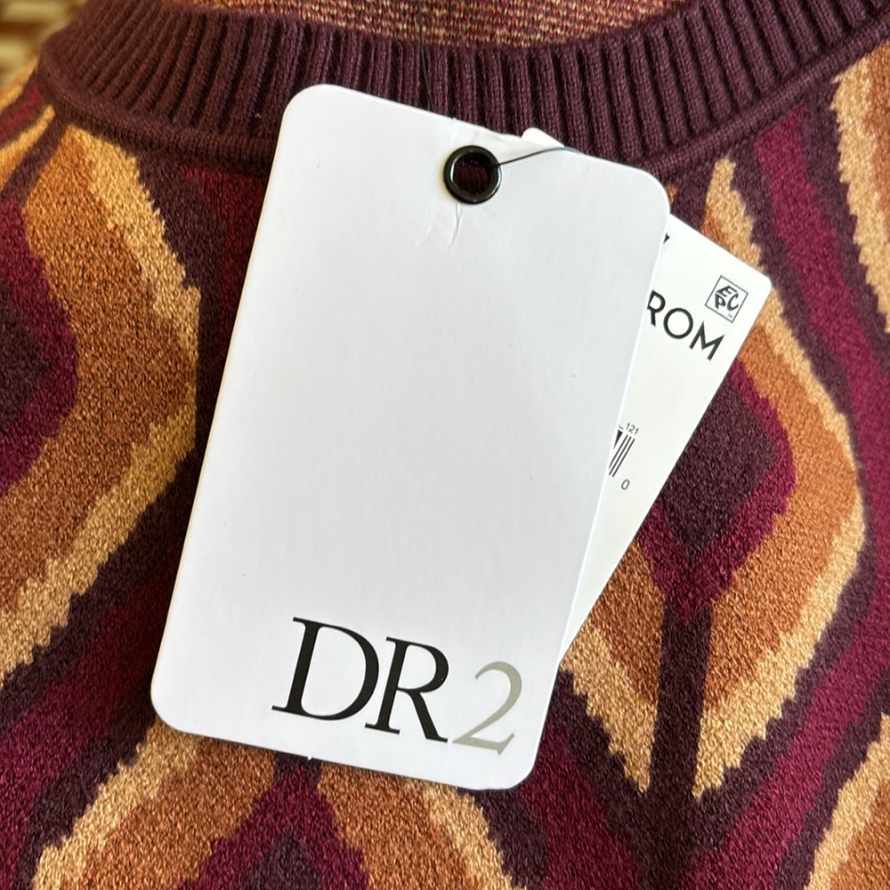 DR2 Berry/Rust Retro Sweater - Picture 9 of 11